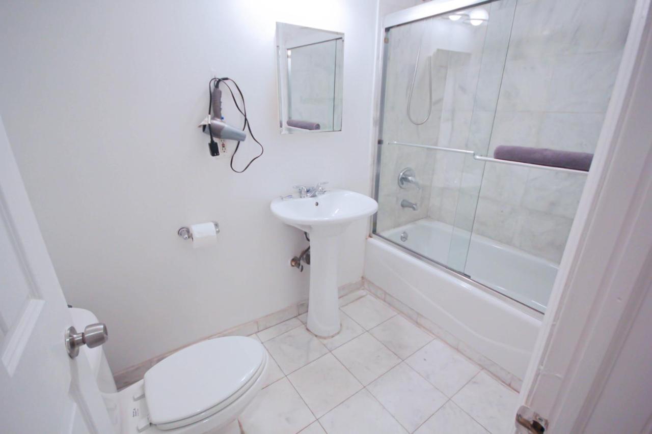 Studio Plus - One-Bedroom Apt New York Dış mekan fotoğraf